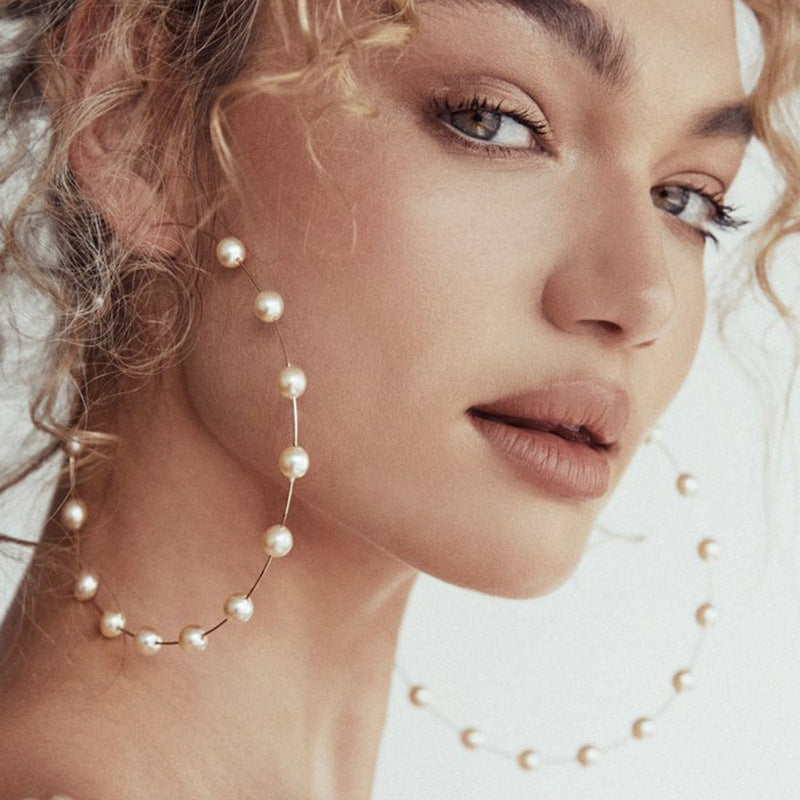 Wholesale Pearl Gold Plated Anti-Tarnish Copper Hoop Earrings Secondary image