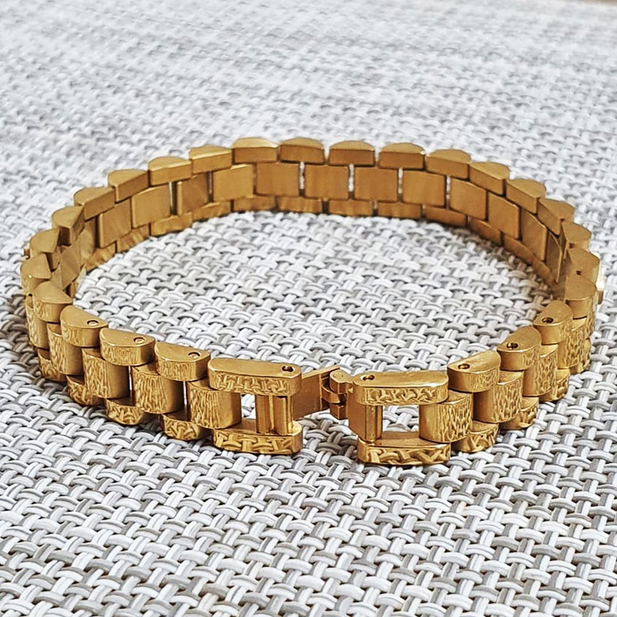 316L Stainless Steel 22K Gold Plated Reverse Men Stylish Bracelet Main image