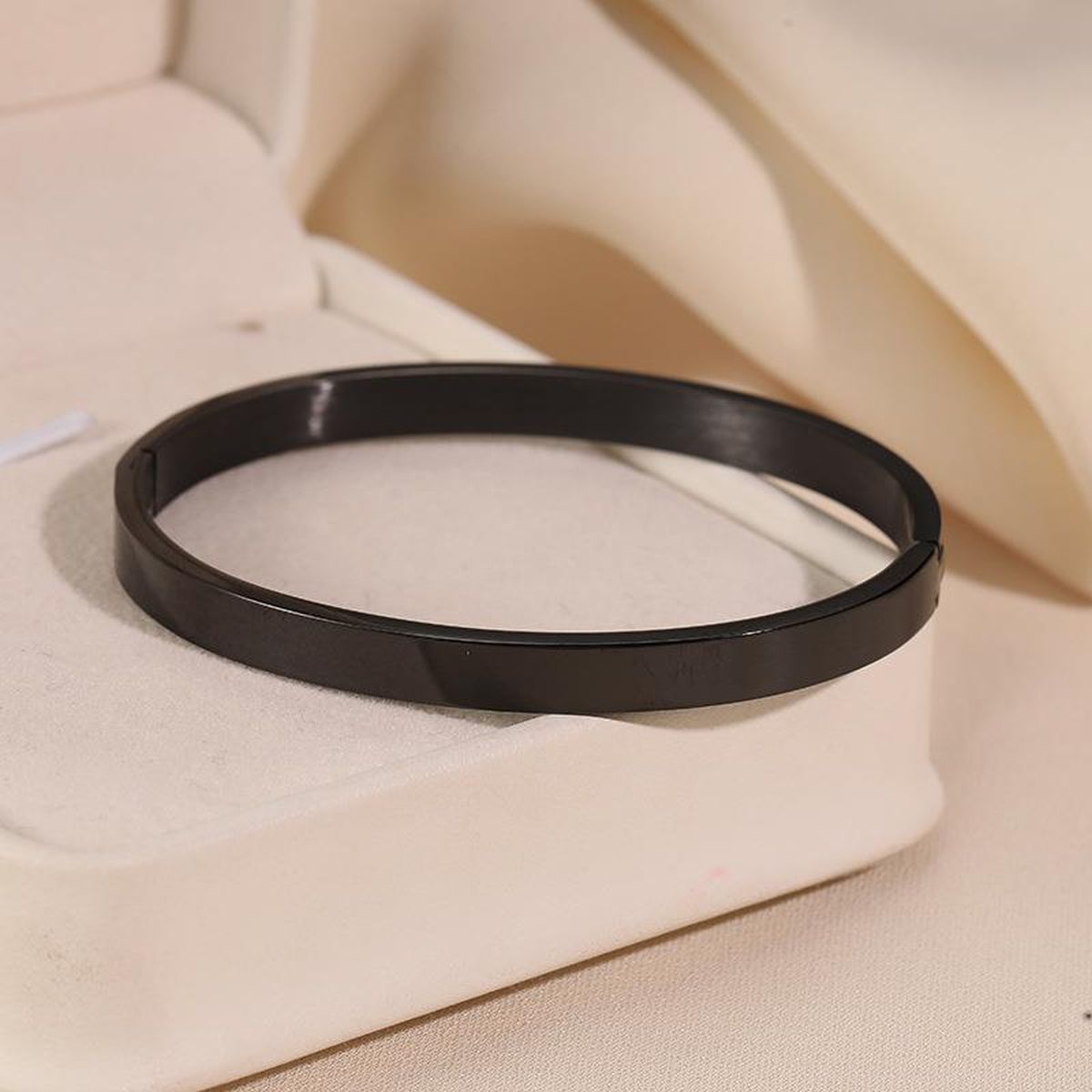 Surgical Stainless Steel Matte Black Oval Macho Kada Bracelet Men Bulk