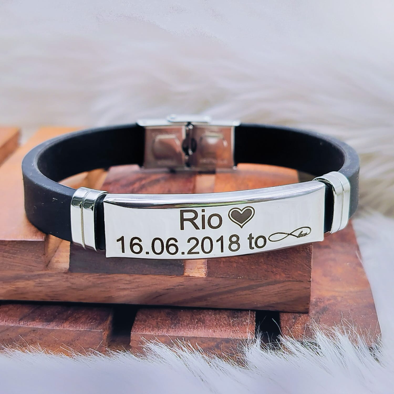 Customized Personalised Letter Engraved Id Wrist Band Bracelet Bulk