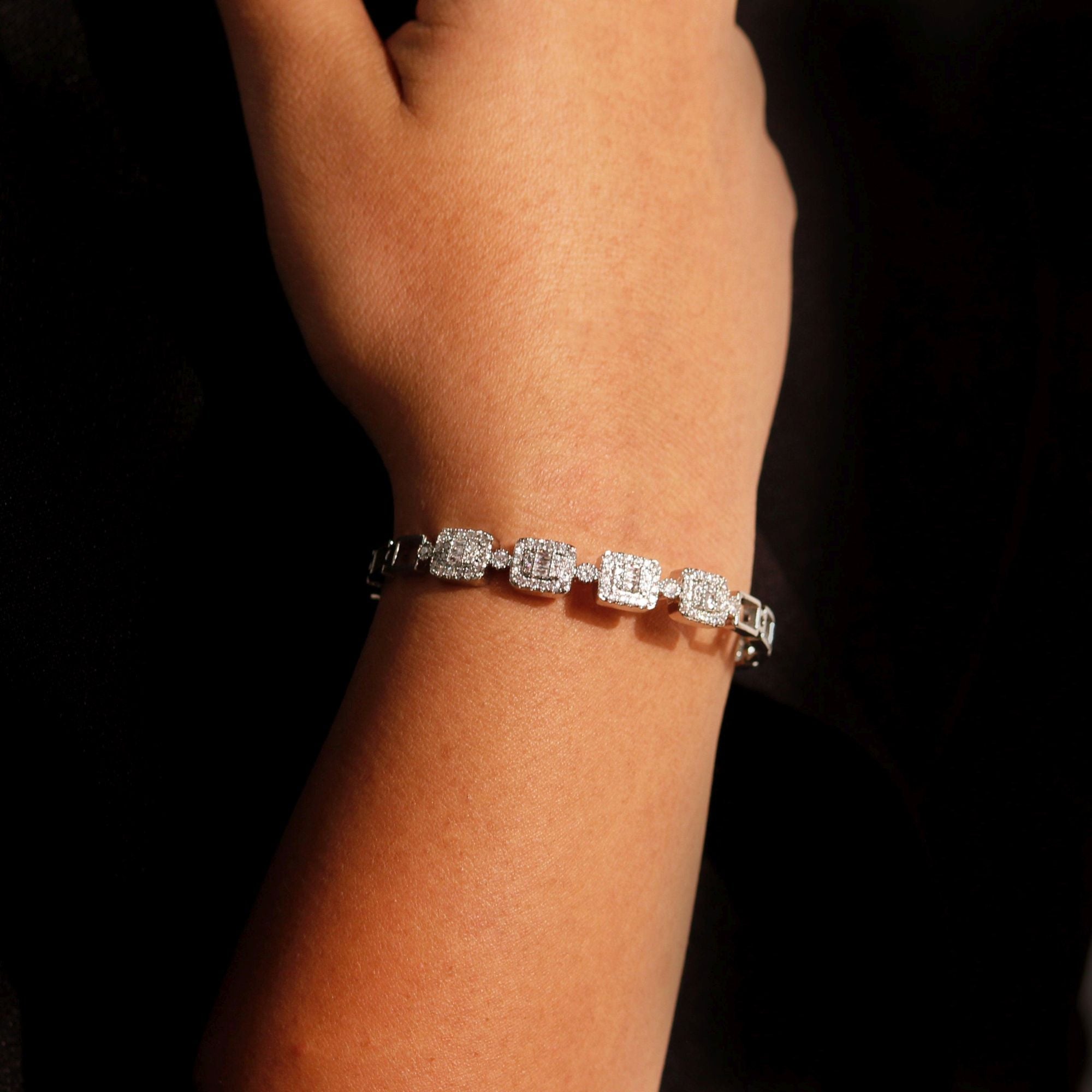 Baguette Cubic Zirconia Silver Anti Tarnish Cuff Bracelet Women Bulk