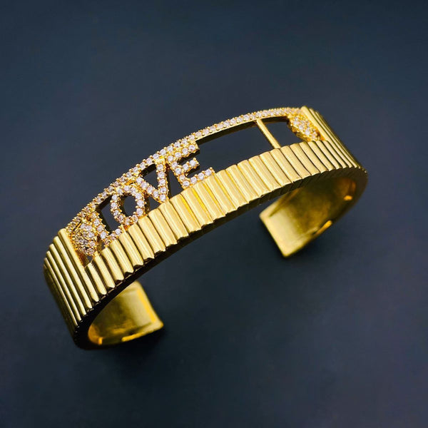 Love Heart Cubic Zirconia Copper 18K Gold Cuff Bangle For Women Bulk Main image