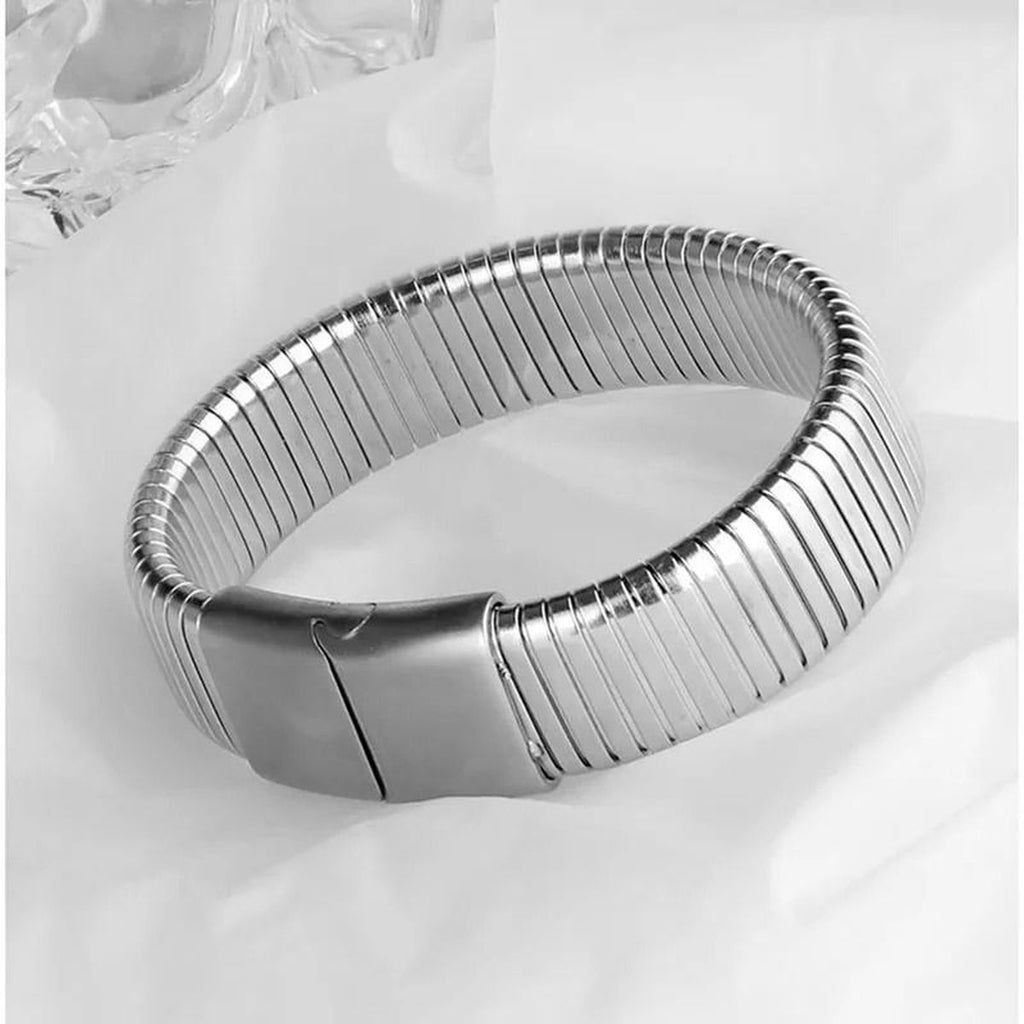 Cobra Snake 18K Gold Anti Tarnish Stainless Steel Magnetic Clasp Stretchable Bracelet For Women