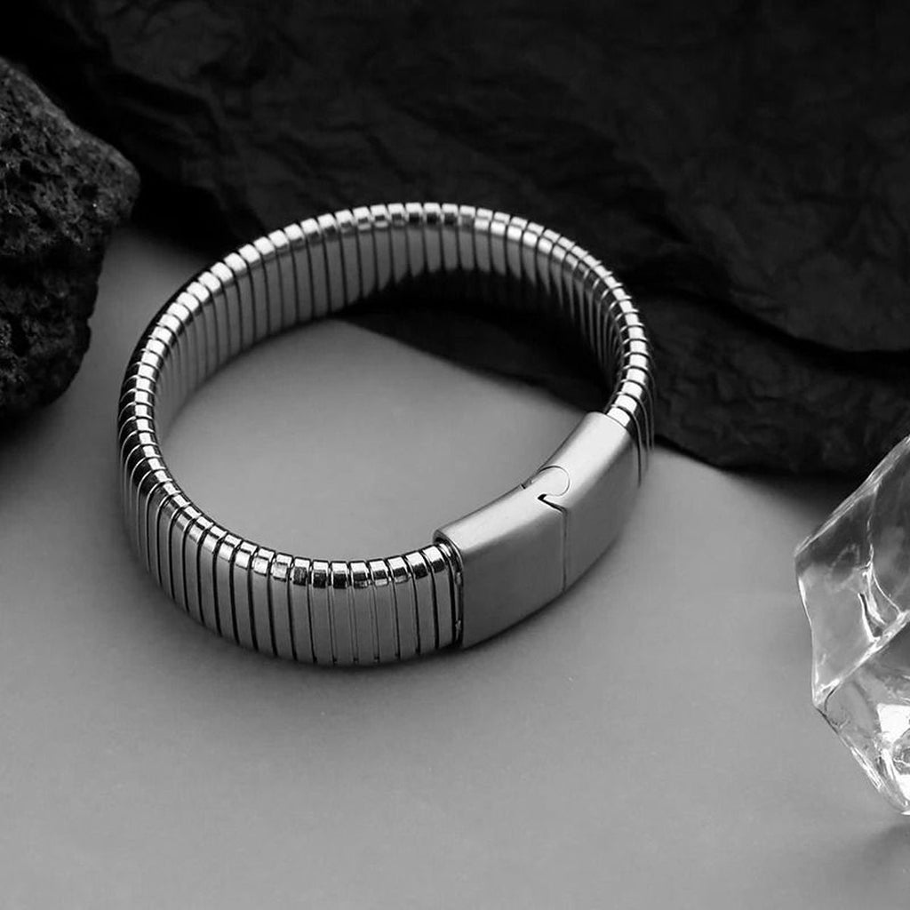 Cobra Snake 18K Gold Anti Tarnish Stainless Steel Magnetic Clasp Stretchable Bracelet For Women