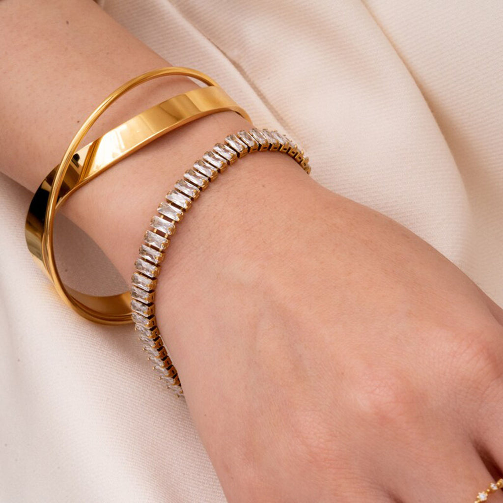Twisted Cross Over 18K Gold Anti Tarnish Bracelet Cuff For Women Bulk