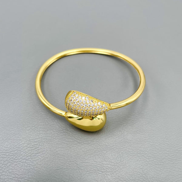 Pear Drop CZ 18K Gold Anti Tarnish Openable Kada Bracelet Bulk Main image