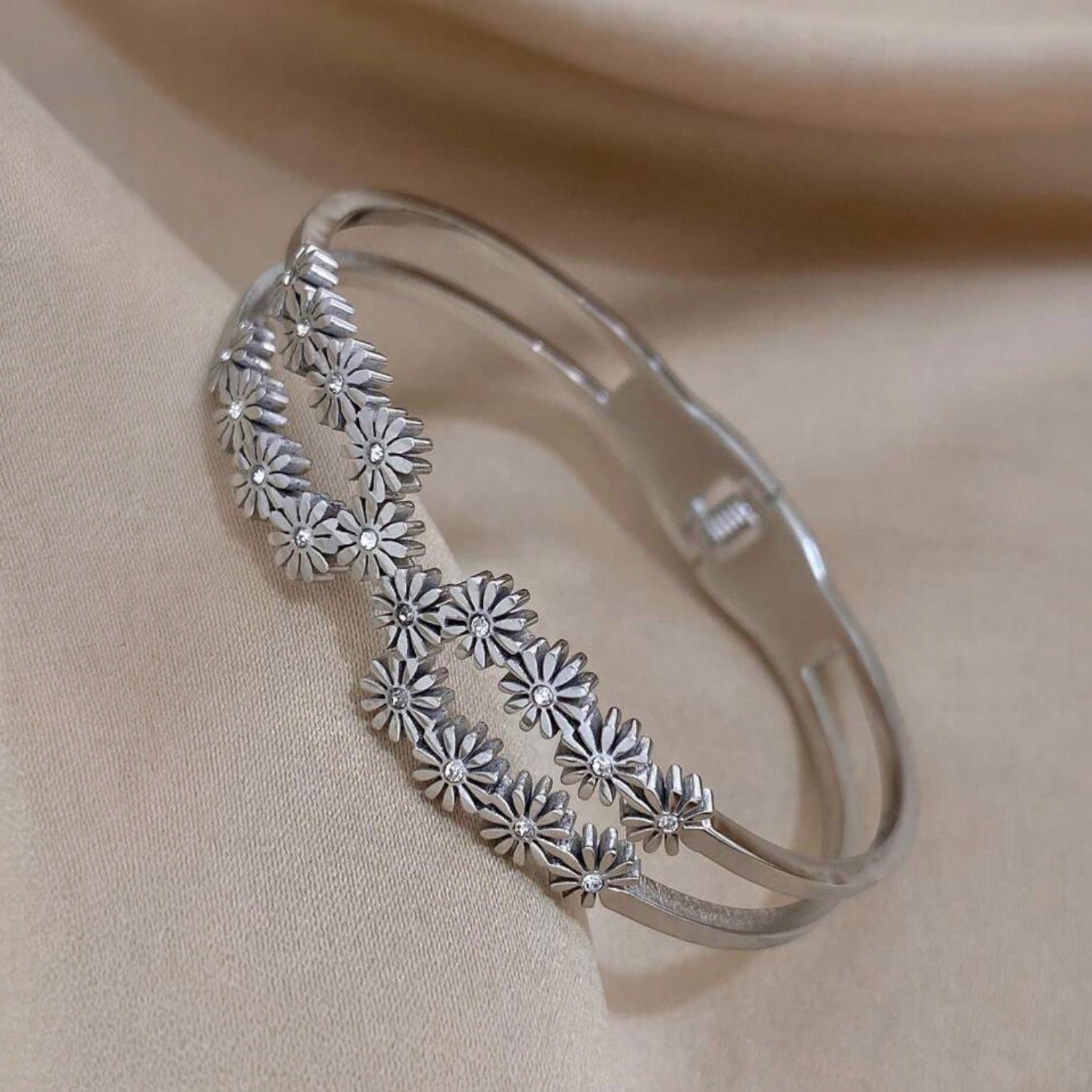 Daisy Flower CZ Silver Anti Tarnish Openable Kada Bracelet Bulk