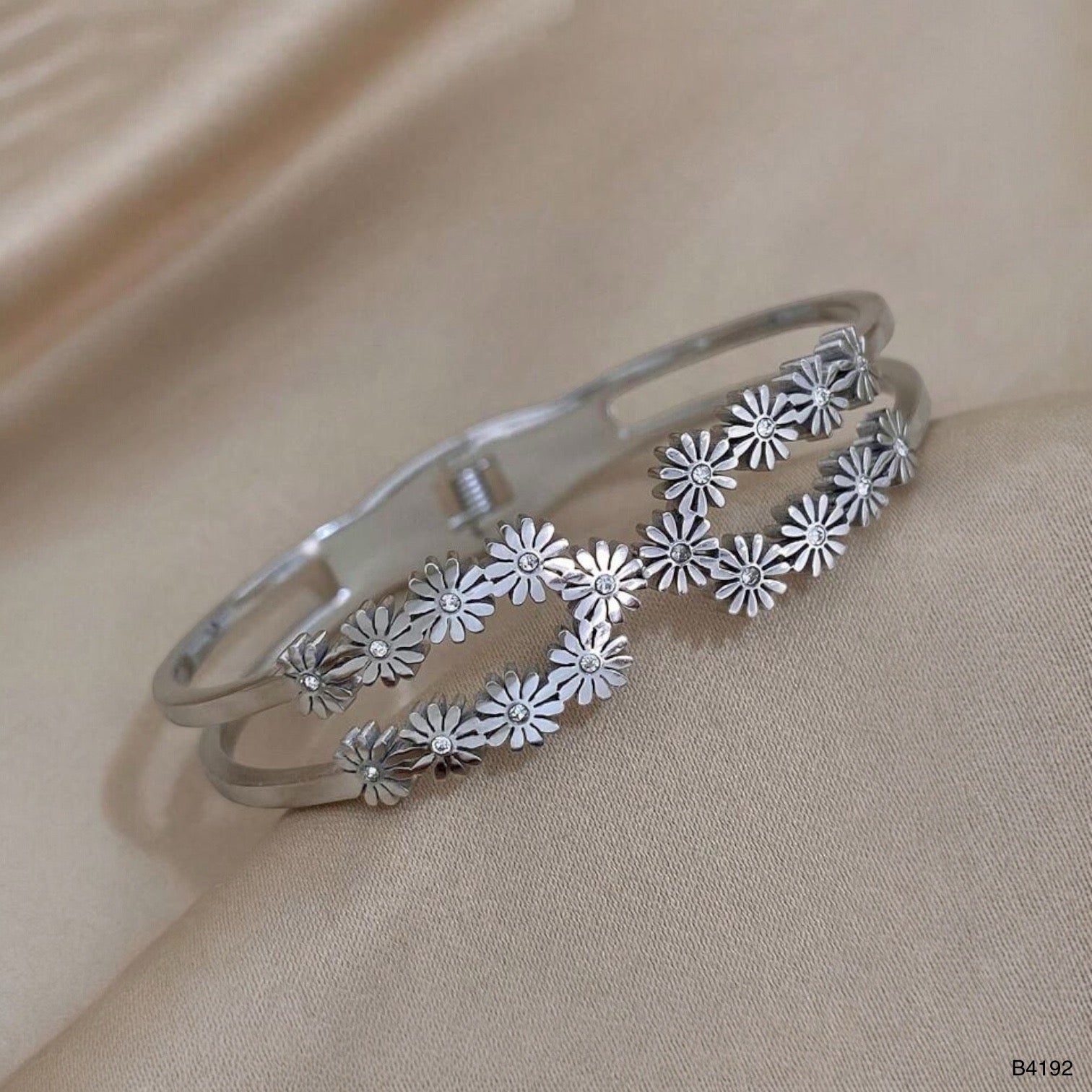 Daisy Flower CZ Silver Anti Tarnish Openable Kada Bracelet Bulk