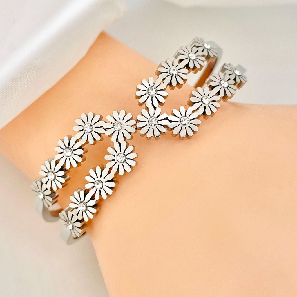 Daisy Flower CZ Silver Anti Tarnish Openable Kada Bracelet Bulk