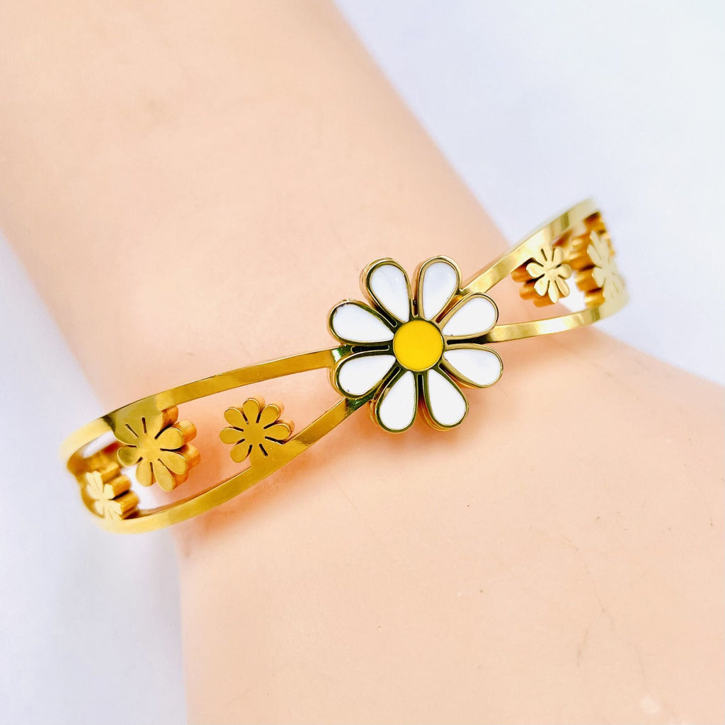 Daisy Flower White Gold Anti Tarnish Openable Kada Bracelet Bulk