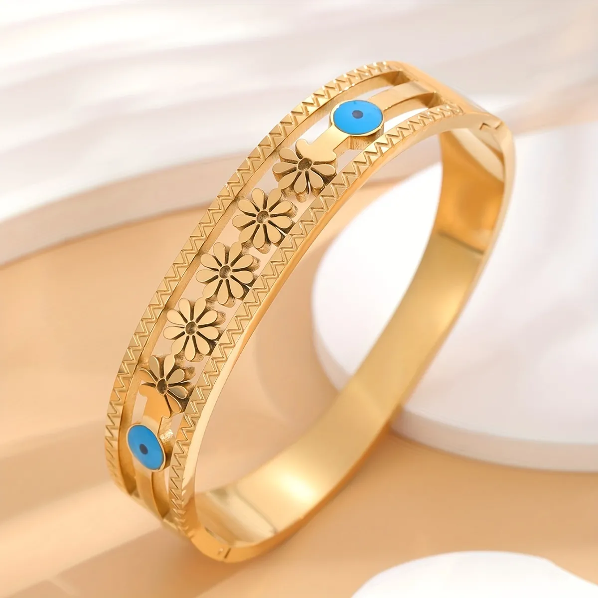 Daisy Flower Evil Eye Enamel Blue Silver Anti Tarnish Openable Kada Bracelet For Women