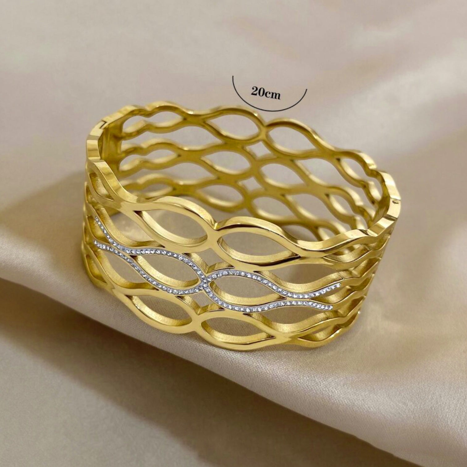 Fish Cubic Zirconia 18K Gold Anti Tarnish Openable Kada Bracelet Bulk