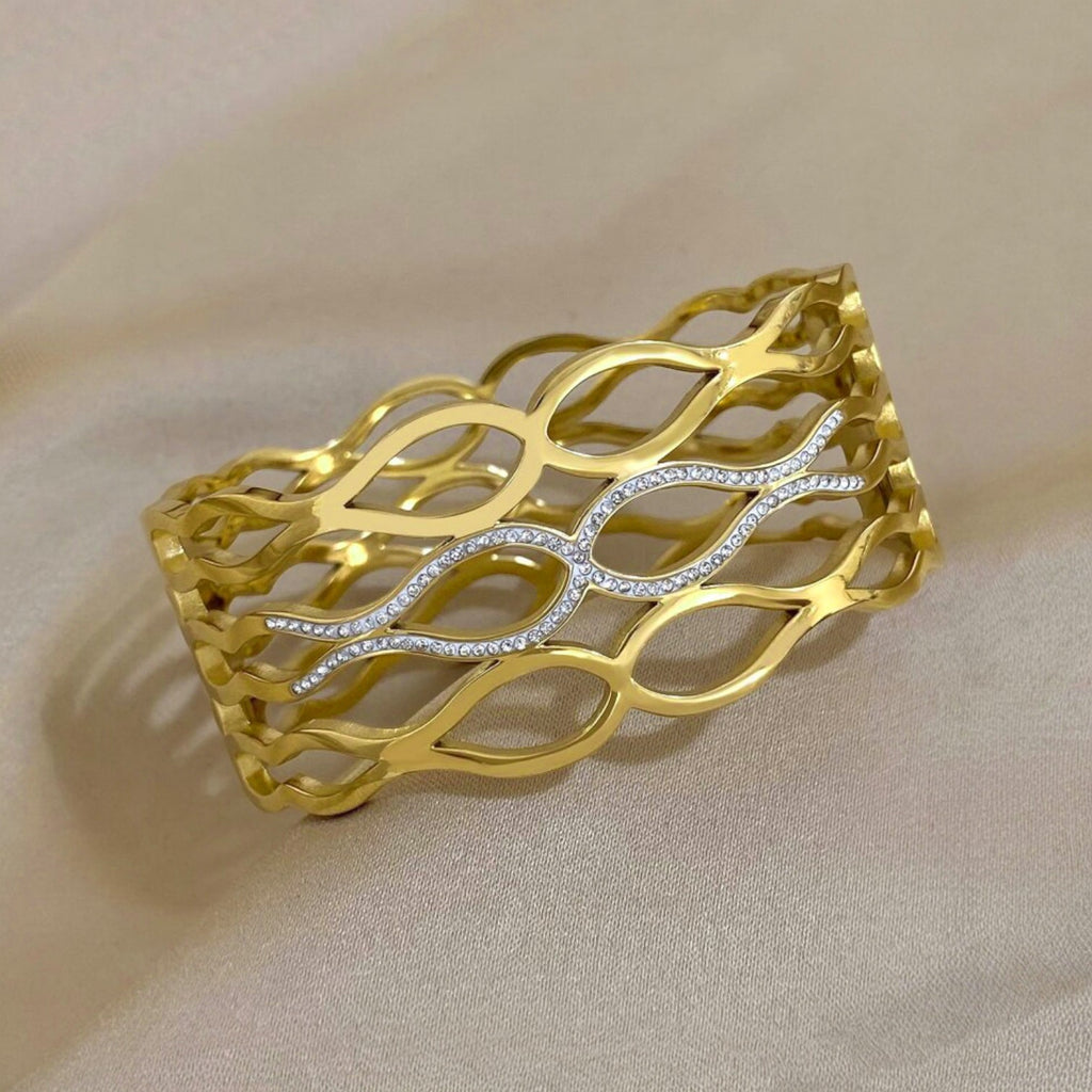 Fish Cubic Zirconia 18K Gold Anti Tarnish Openable Kada Bracelet Bulk