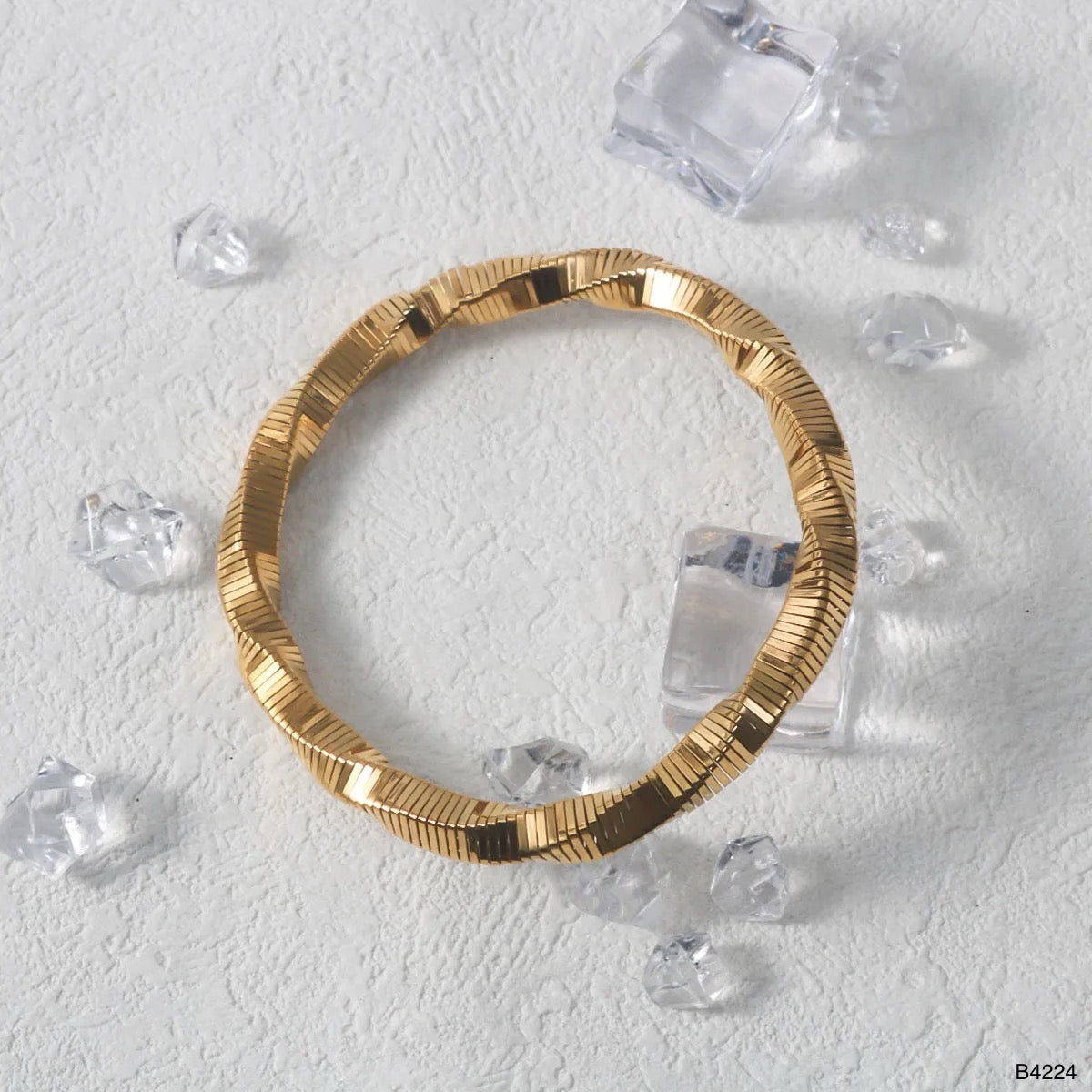 Winded Rope 18K Gold Anti Tarnish Flexible Bracelet Women Bulk