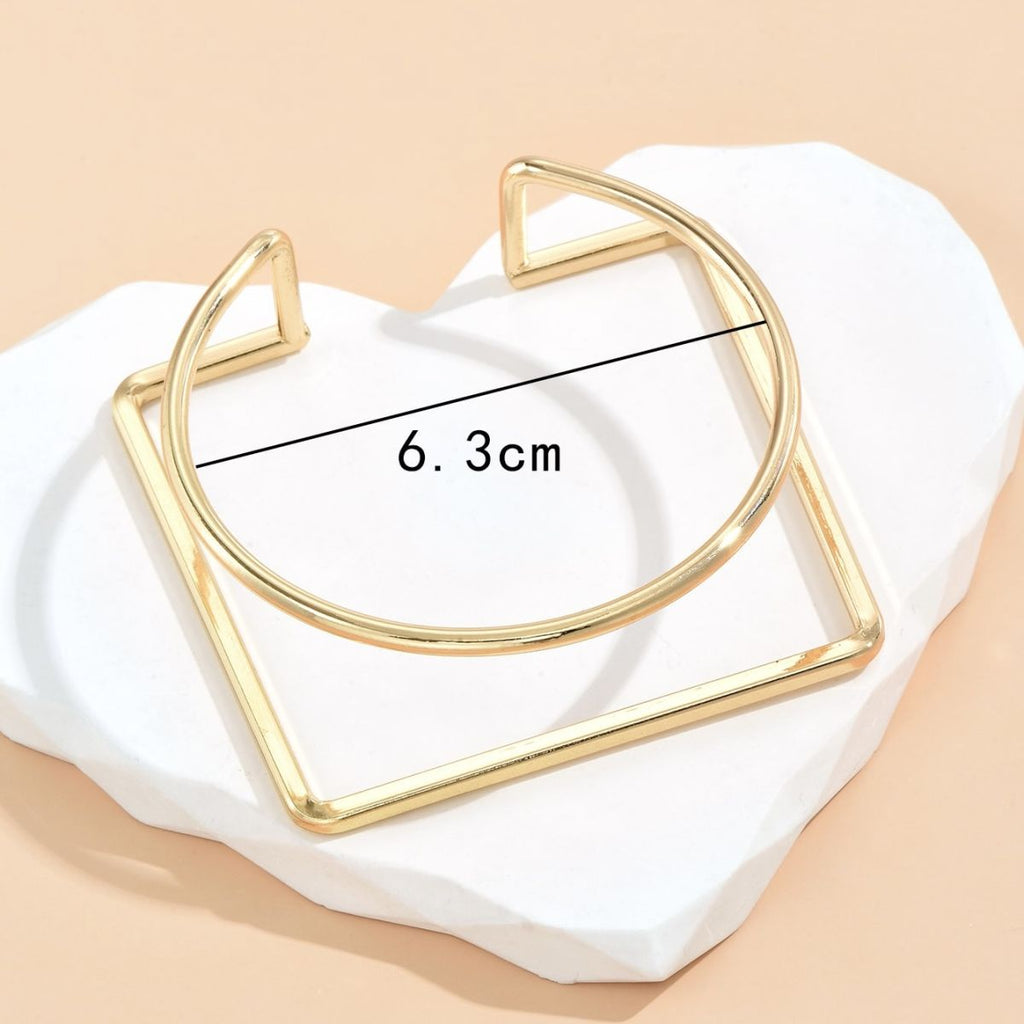Square Round 18K Gold Anti Tarnish Cuff Bracelet For Women Bulk