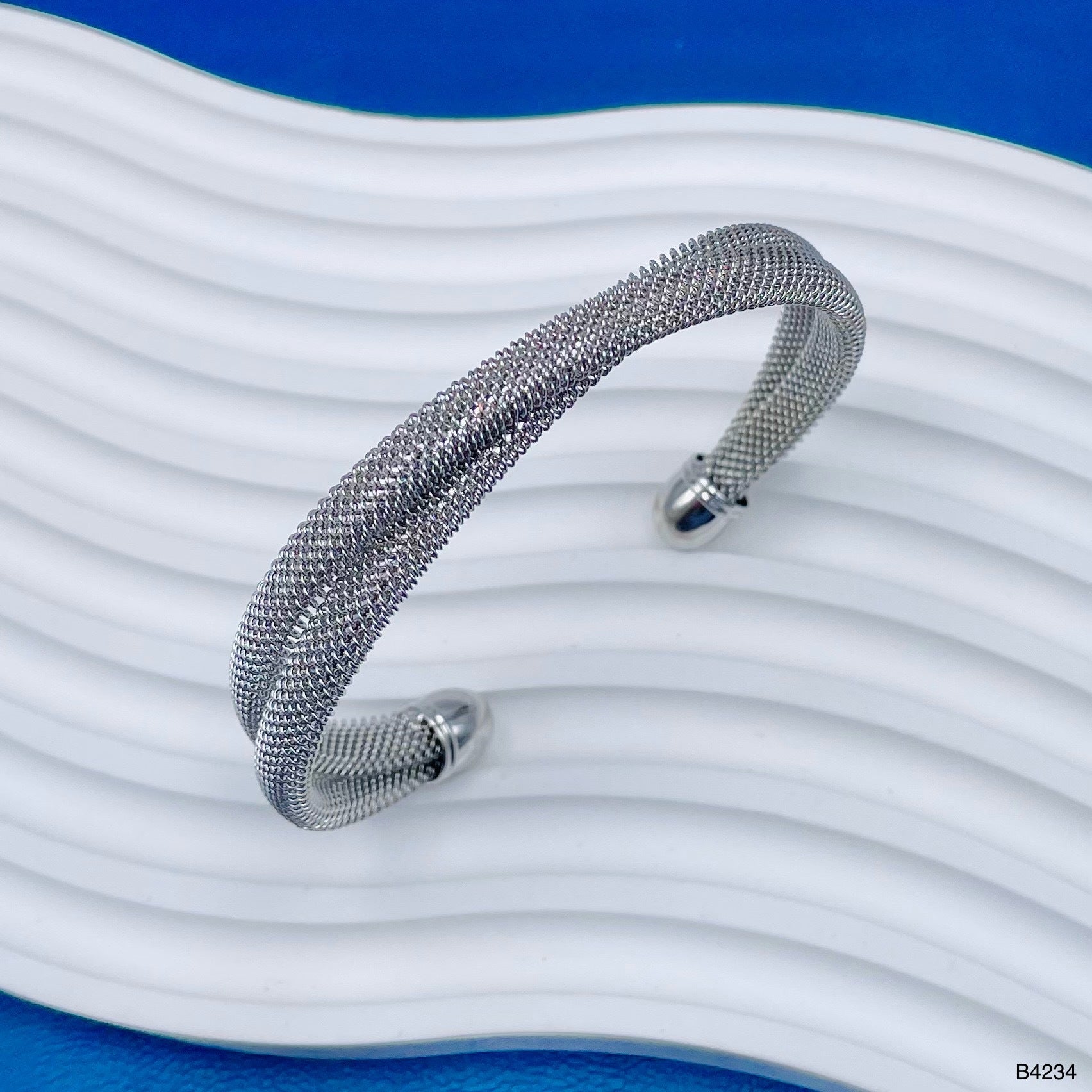Mesh Cross Over Silver Anti Tarnish Cuff Bracelet For Women Bulk Main image