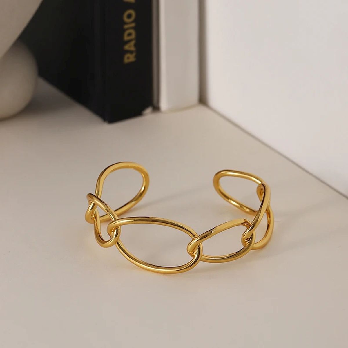 Big Links 18K Gold Anti Tarnish Cuff Bracelet For Women Bulk