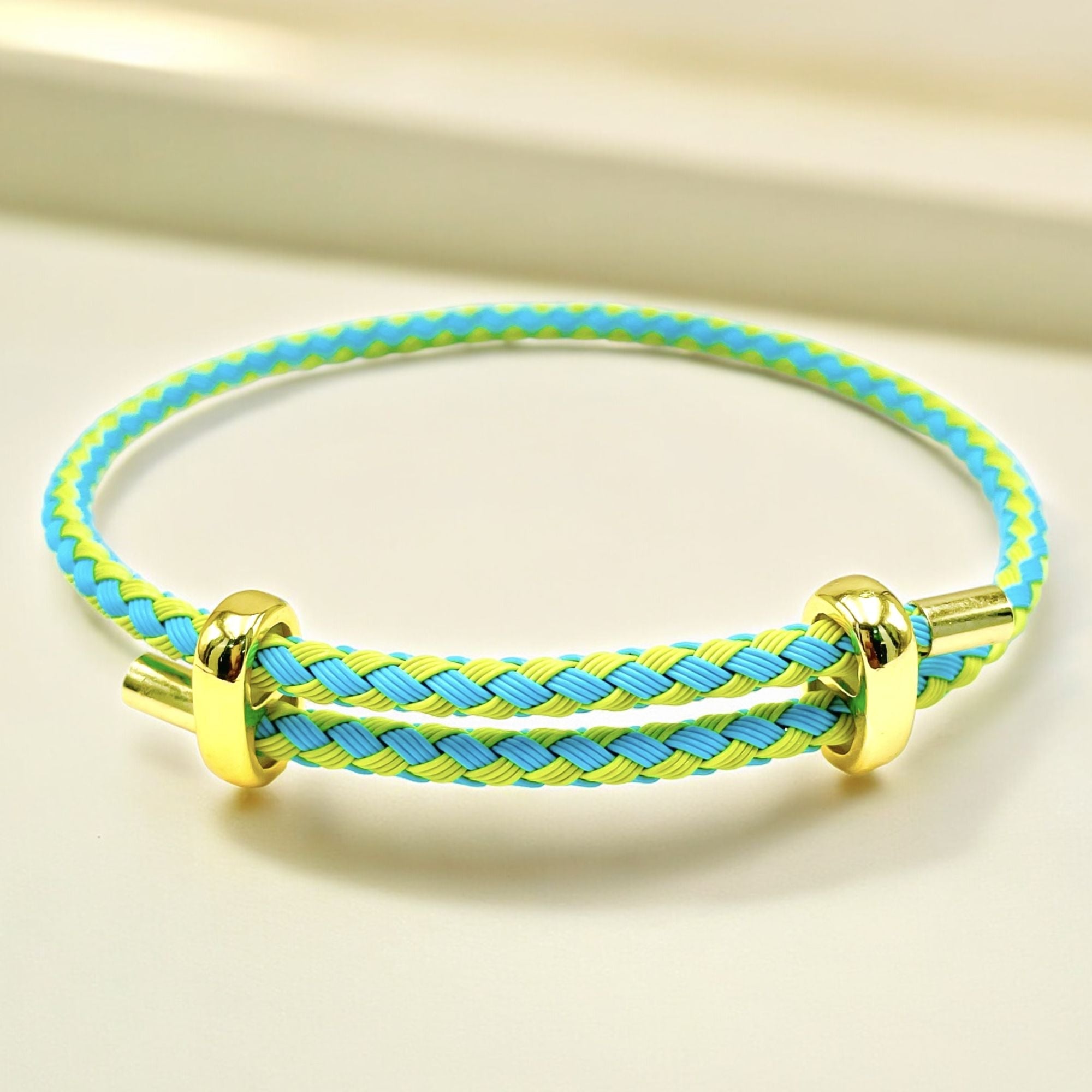 Slim Green 18K Gold Anti Tarnish Adjustable Threads Bracelet For Women Main image