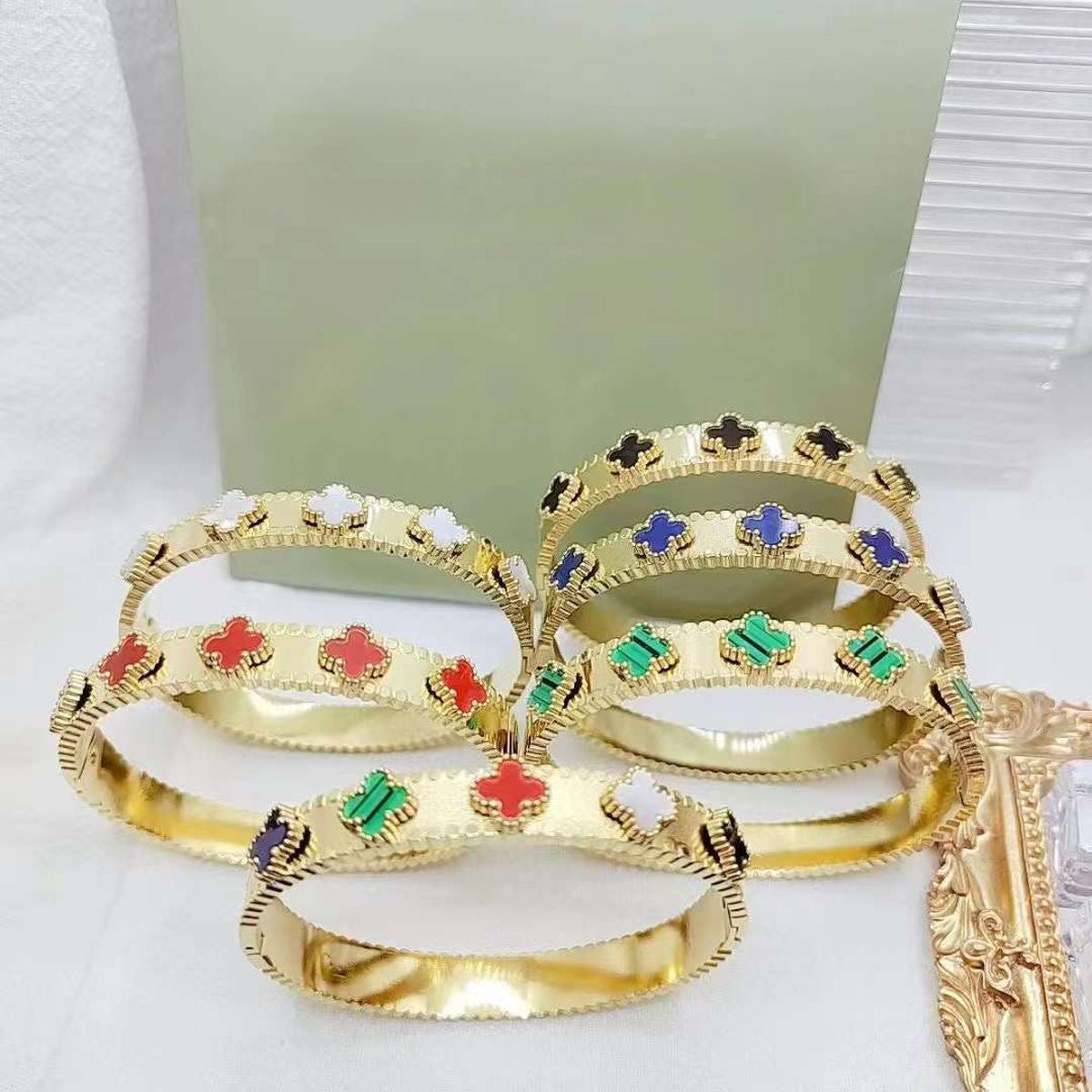 Flower Clover Stainless Steel Multicolour 18K Gold Anti Tarnish Kada Bracelet For Women Main image