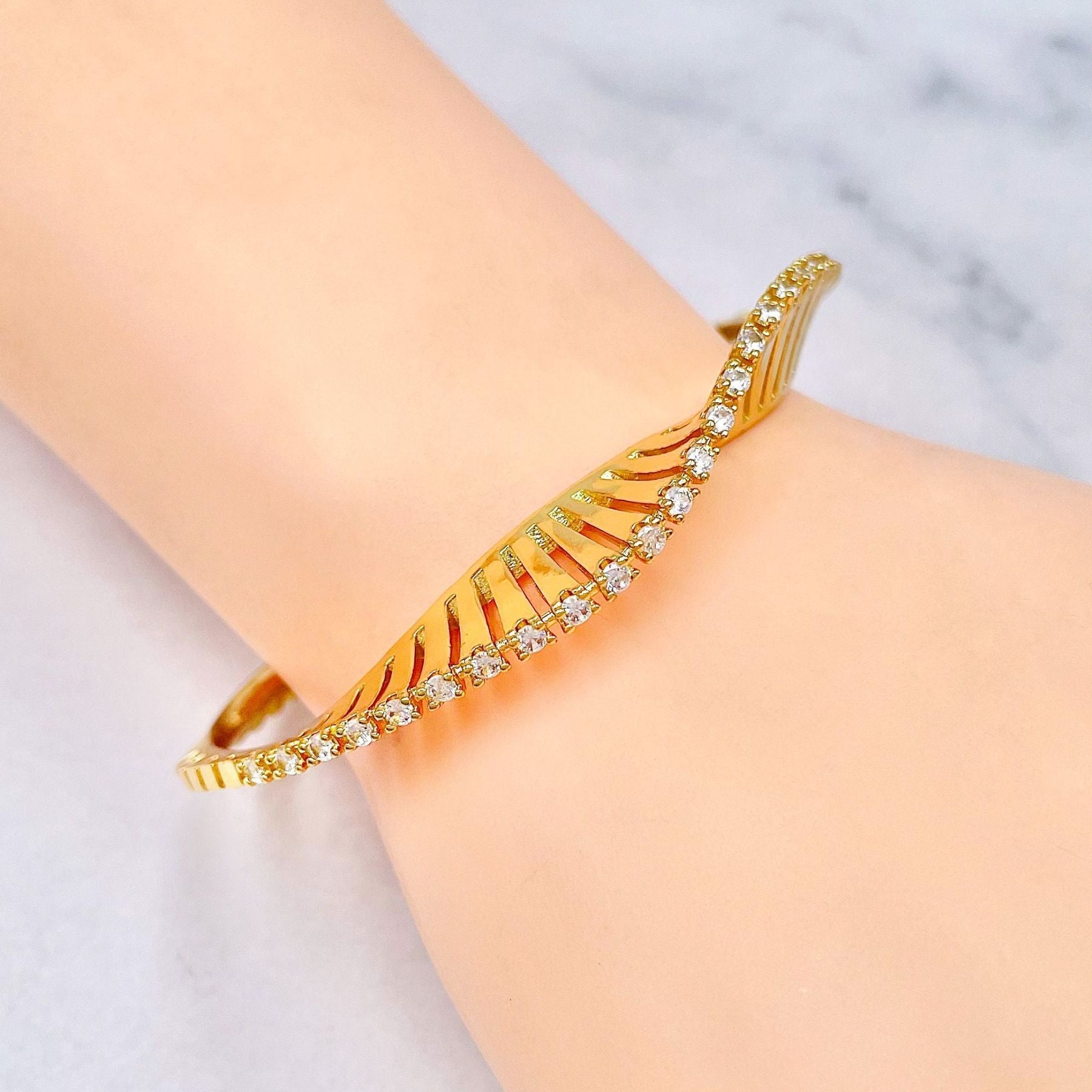 Wave Filigree CZ 18K Gold Anti Tarnish Cuff Bracelet Bulk