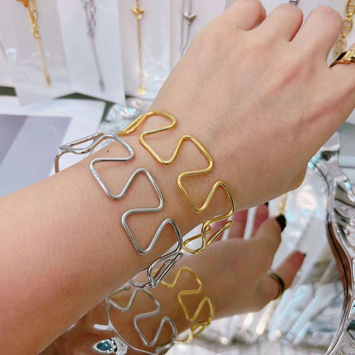 Zig Zag Silver Anti Tarnish Stainless Steel Cuff Bracelet Women Bulk Secondary image