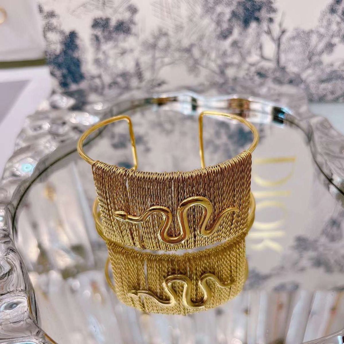Snake Statement Mesh 18K Gold Anti Tarnish Stainless Steel Cuff Bracelet For Women Main image
