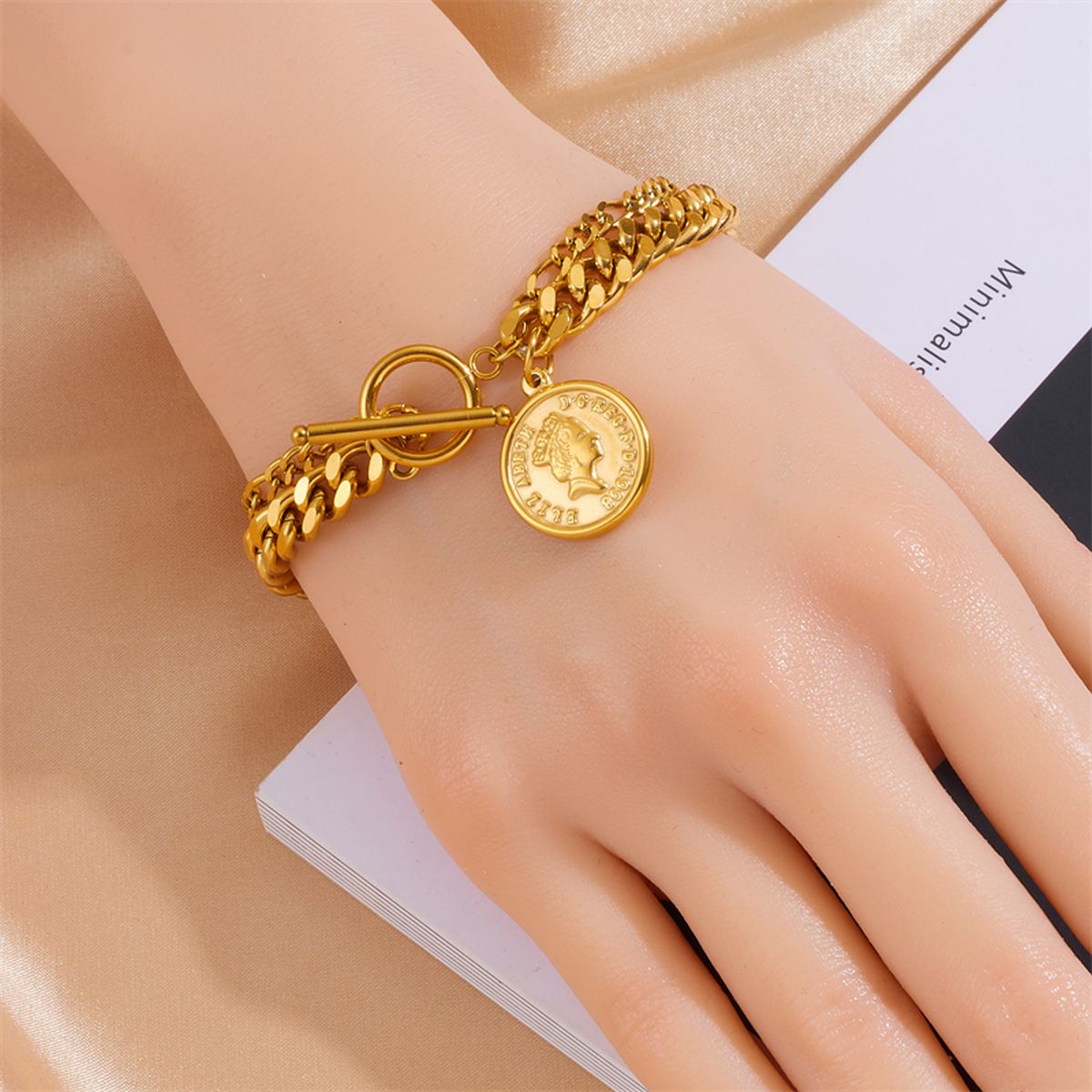 Elizabeth Coin 18K Gold Stainless Steel Anti Tarnish Charm Curb Chain Bracelet For Women Secondary image