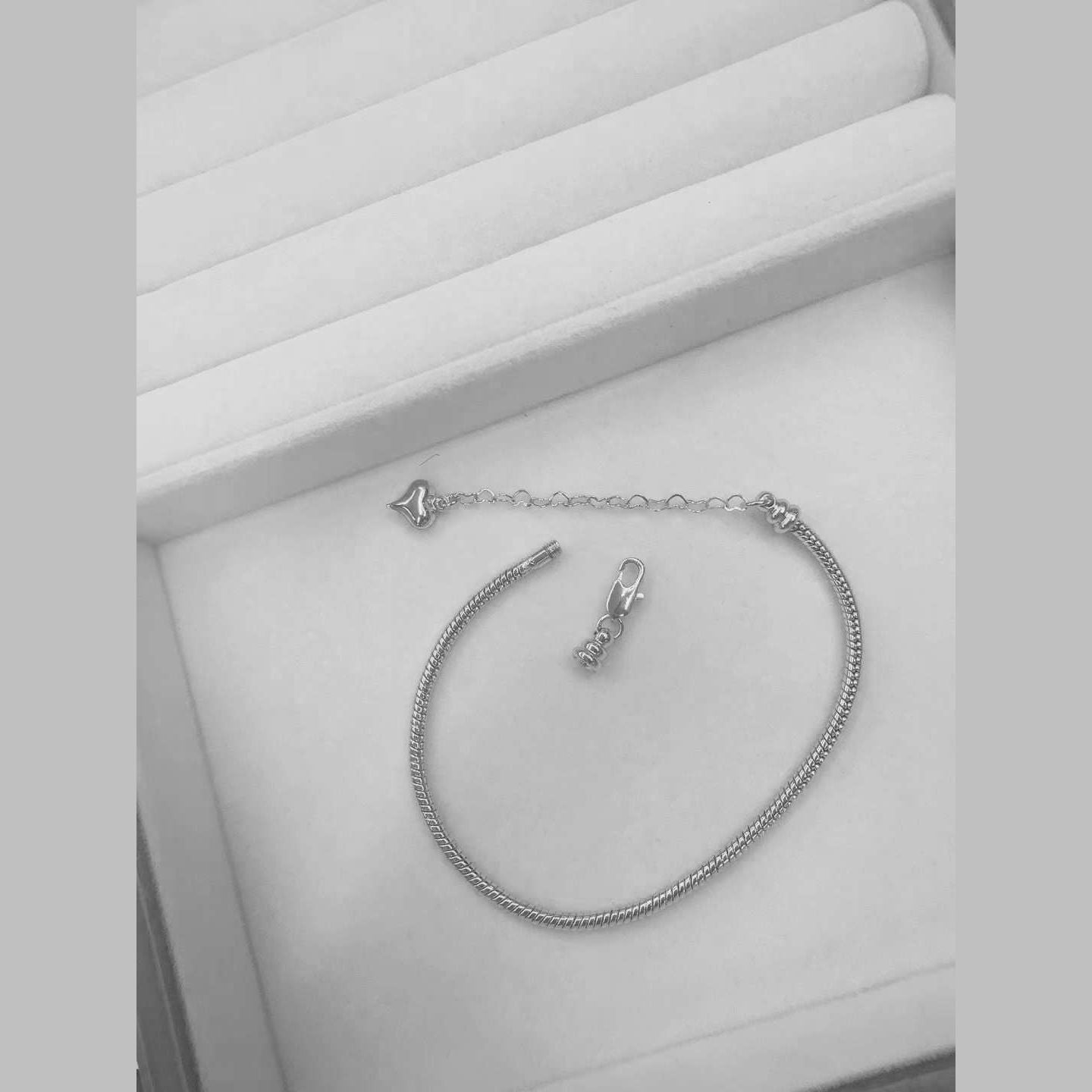 Snake 18K Gold Anti Tarnish Adjustable Chain Bracelet For Women Secondary image