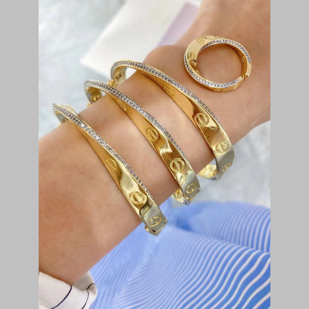 Screw Wave CZ 18K Gold Anti Tarnish Kada Bracelet Bulk