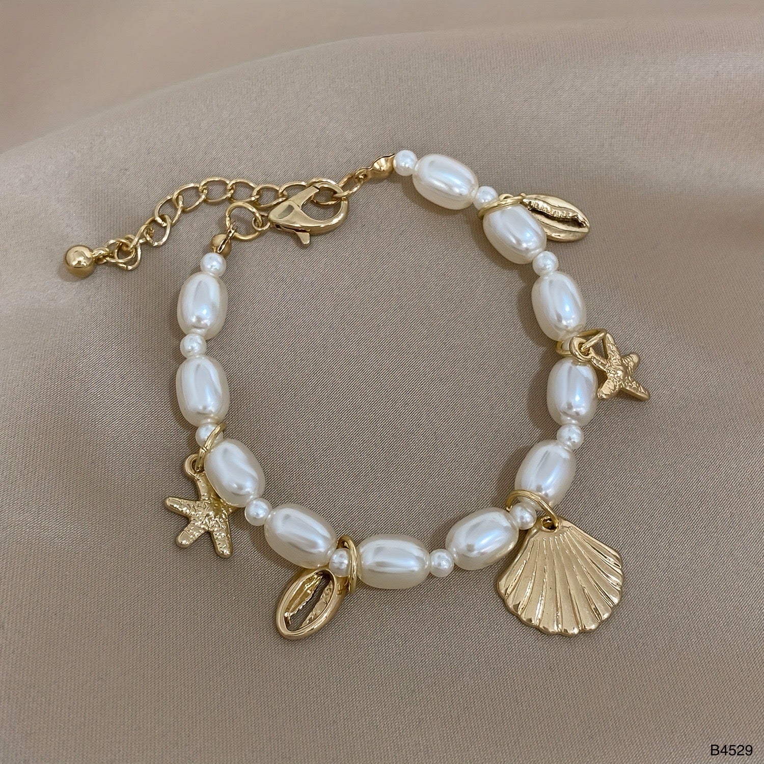 Star Fish Shell Charm Pearl White 18K Gold Anti Tarnish Bracelet Bulk Main image