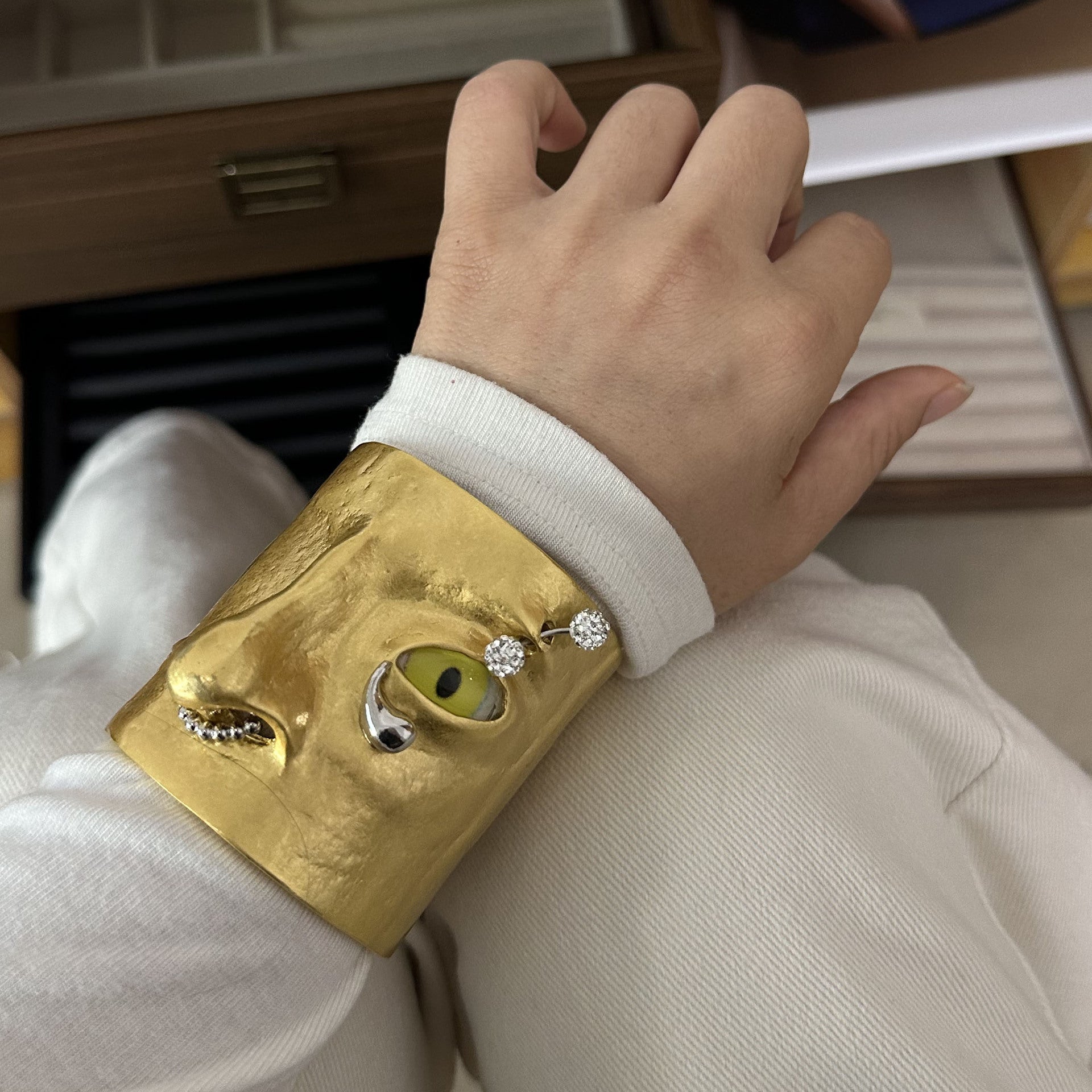 Face Yellow 18K Gold Cuff Kada Bracelet For Women Secondary image