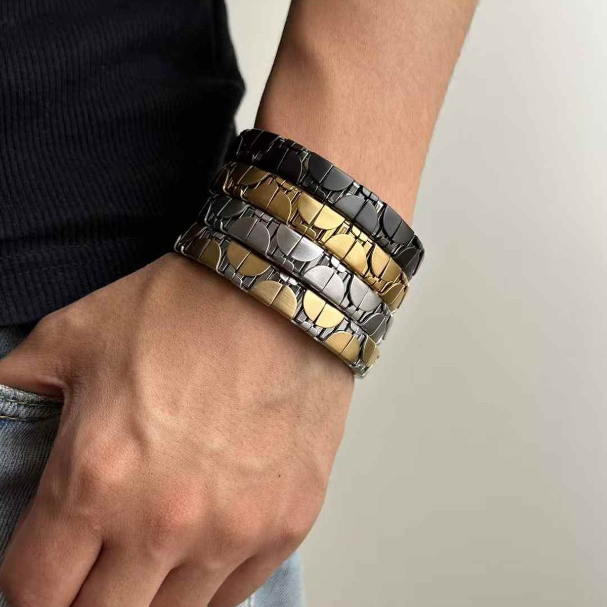 Geometric Shape on Surface Black Stainless Steel Anti Tarnish Stackable Bracelet For Men Secondary image