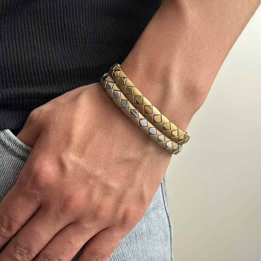 Square Shape On Surface Black Stainless Steel Anti Tarnish Stackable Bracelet For Men