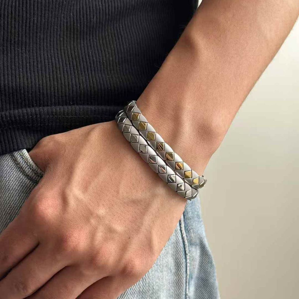 Square Shape On Surface Black Stainless Steel Anti Tarnish Stackable Bracelet For Men
