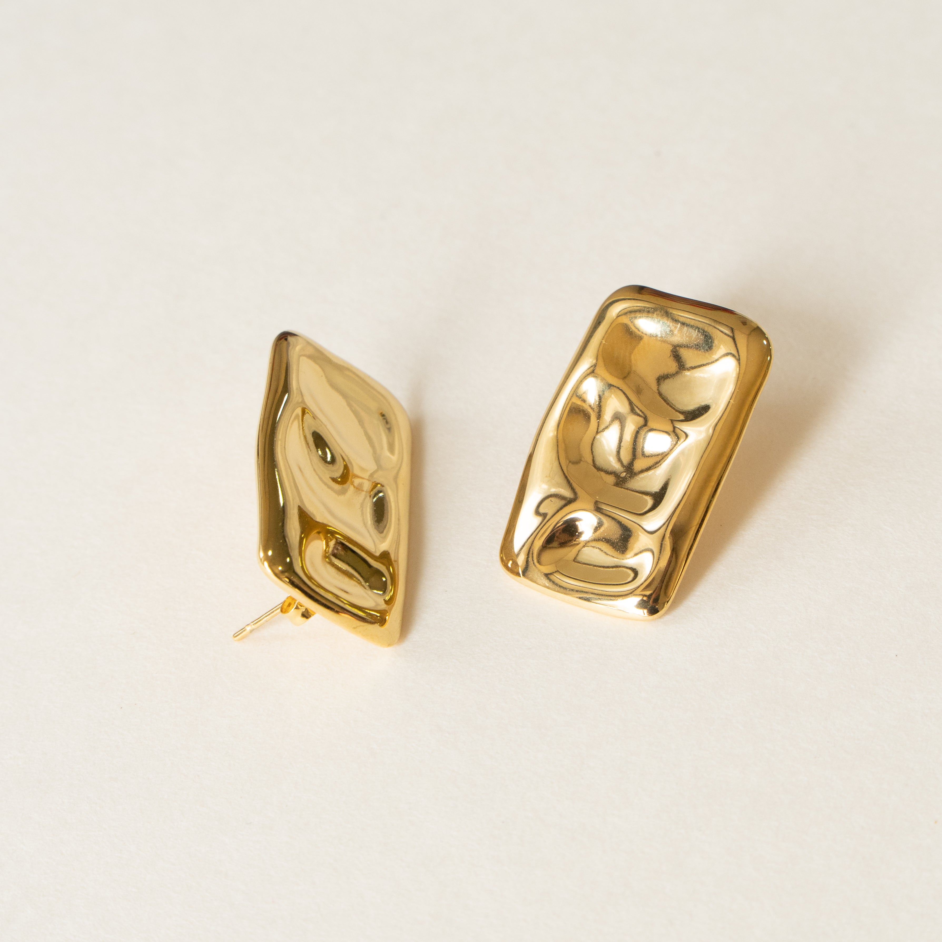 Biscuit Dented 18K Gold Stainless Steel Anti Tarnish Stud Earring Bulk