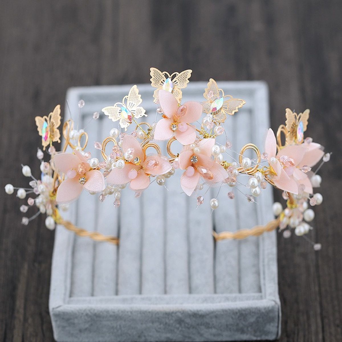 Butterfly Flower 18K Gold Pink Pearl Cubic Zirconia Anti Tarnish Hair Band Hair Accessories For Women Secondary image