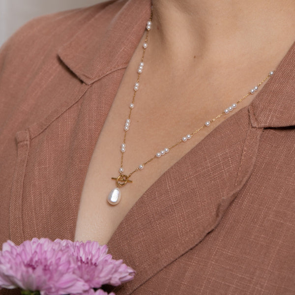Toggle Pearl White 18K Gold Stainless Steel Anti Tarnish Necklace Bulk Main image