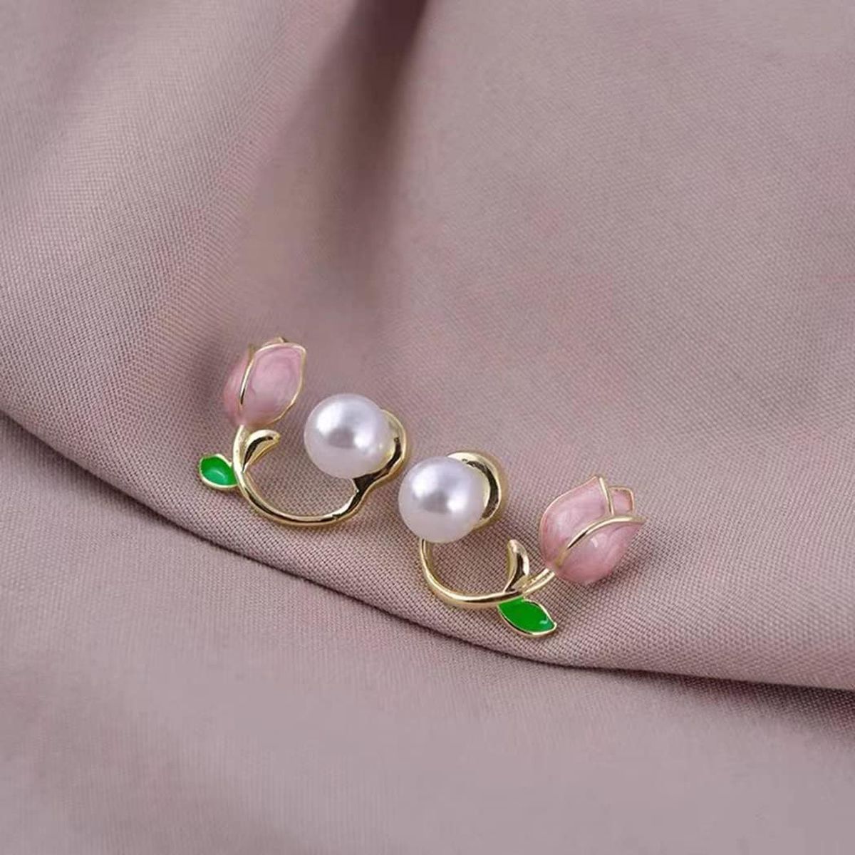 Tulip Pearl 18K Gold Ear Cuff Earring For Women Bulk