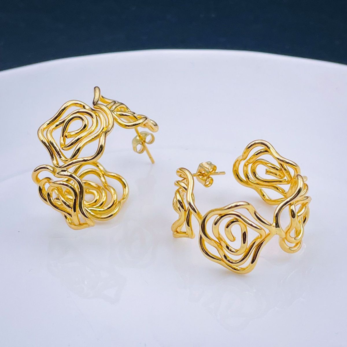 Curly Rose Twisted Copper 18K Gold Hoop Earring For Women Bulk