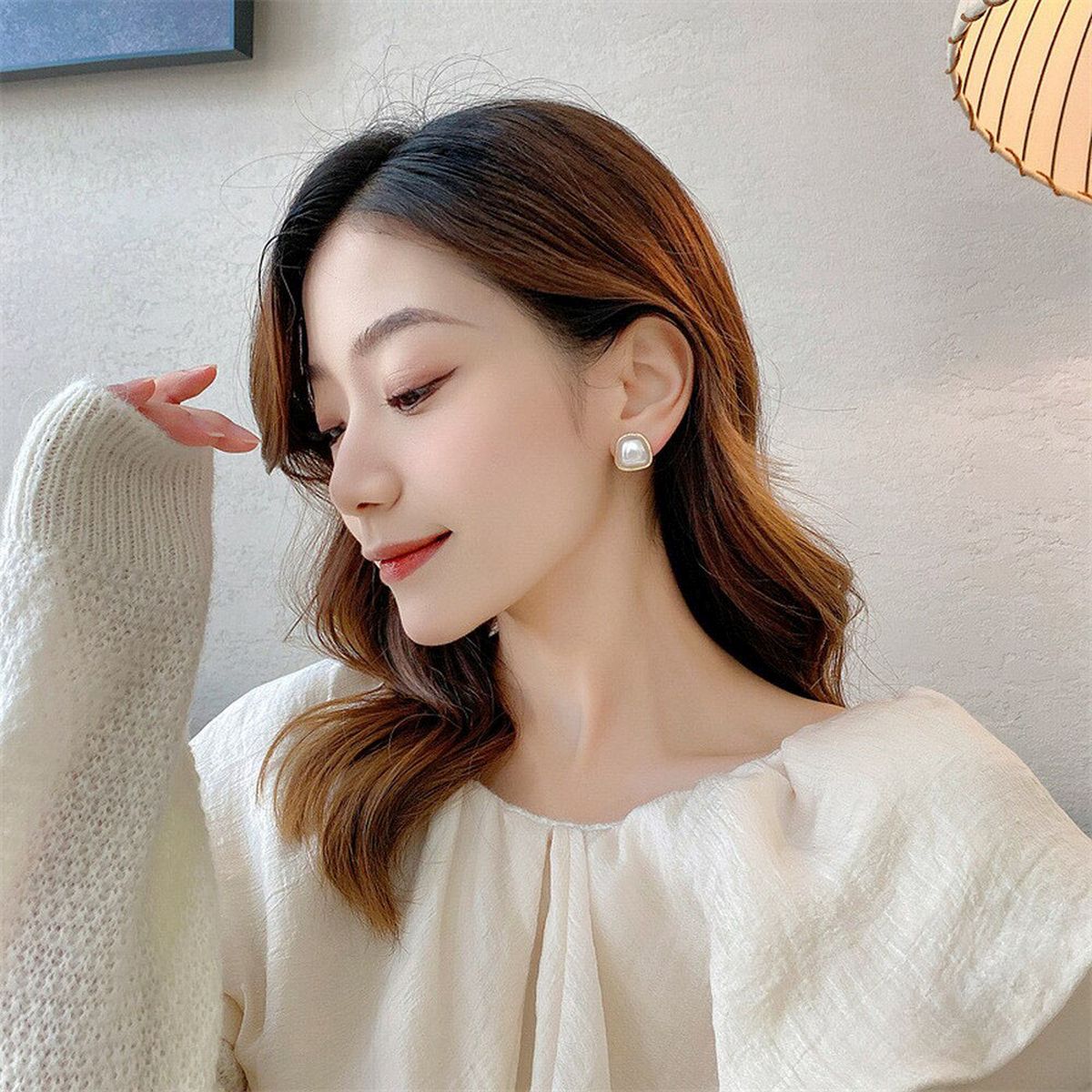 Trapezoid Shape Pearl 18K Gold Copper Stud Earring For Women Bulk