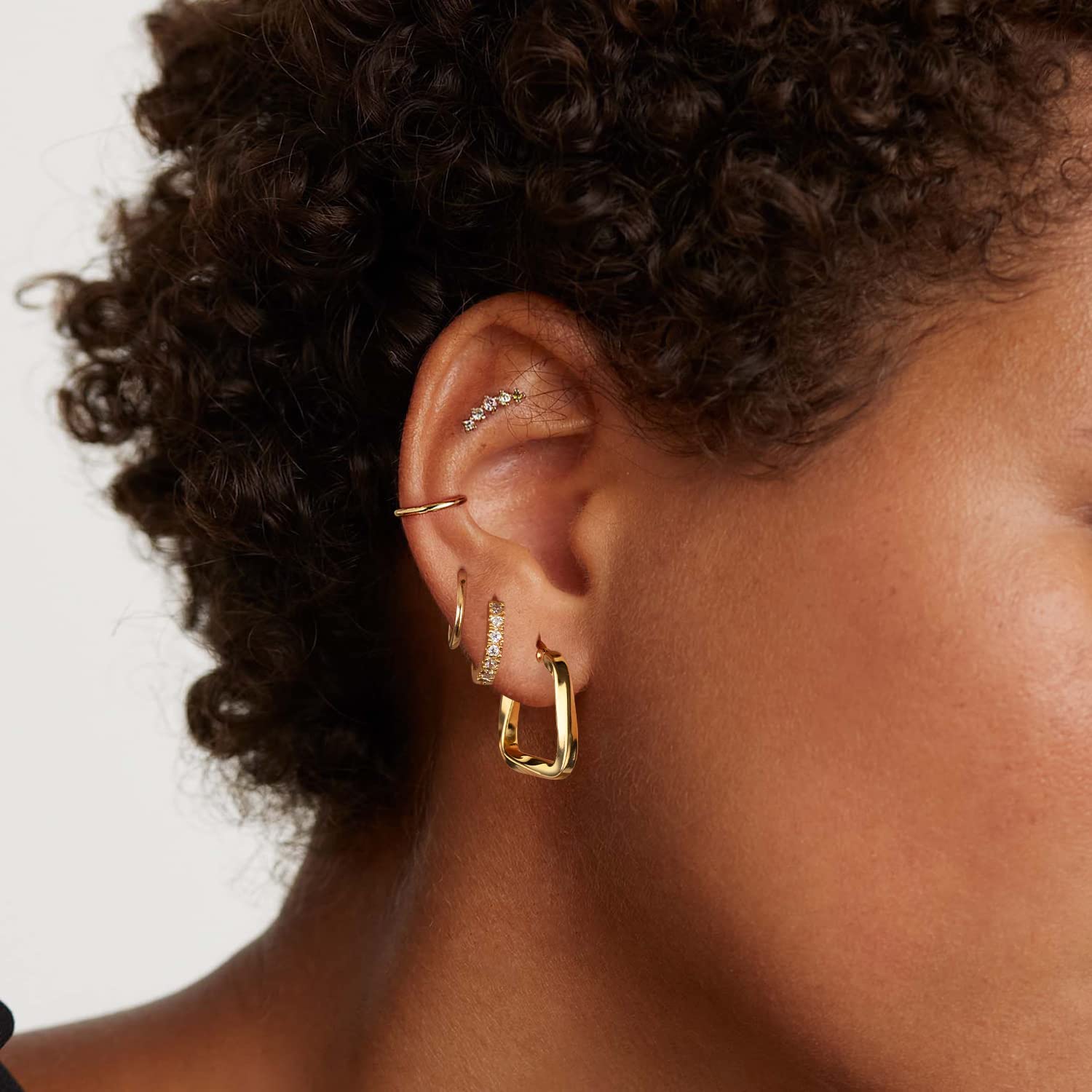 3D Triangle Copper 18K Gold Hoop Bali Earring For Women Bulk