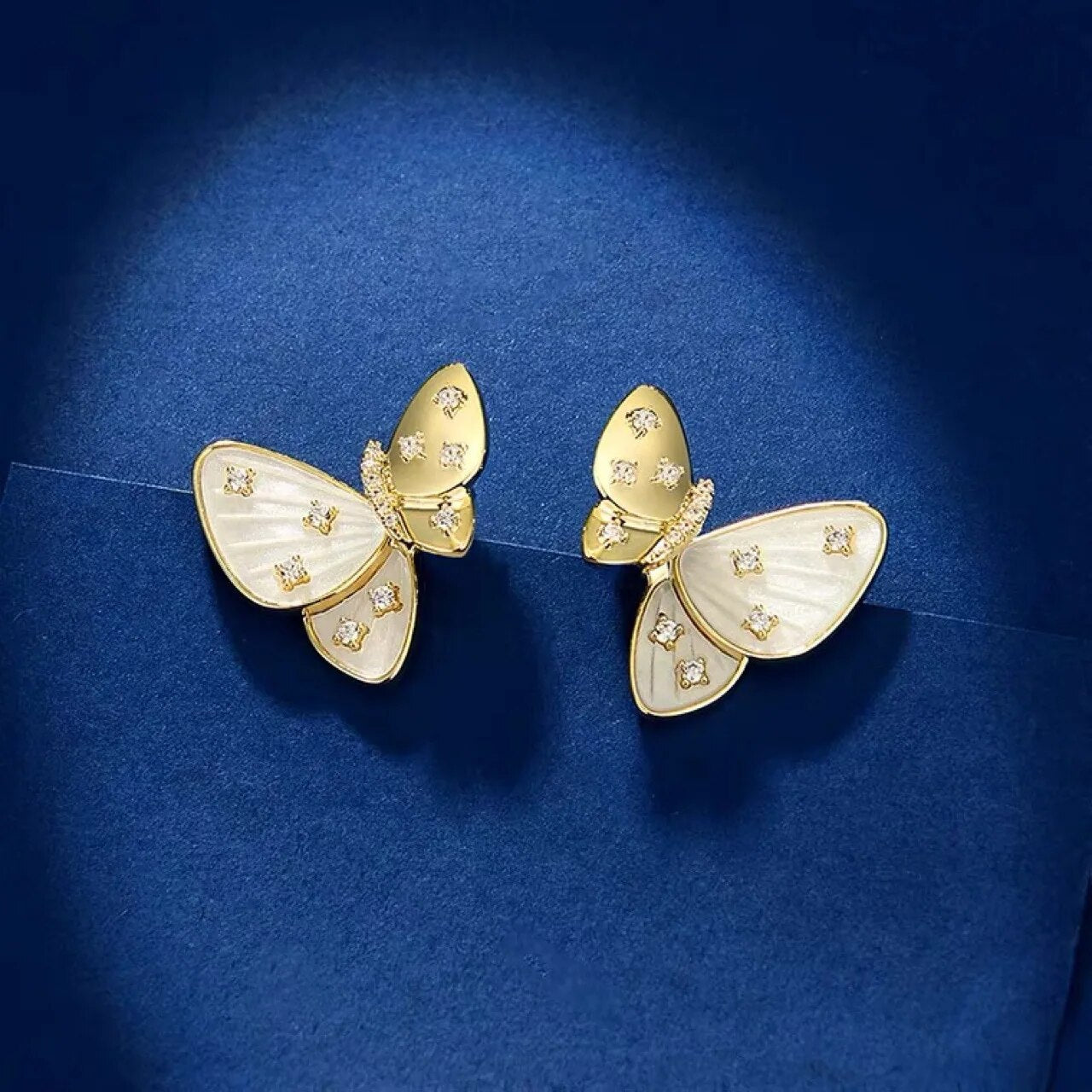 Butterfly Mother Of Pearl CZ Copper 18K Gold Stud Earring Bulk Main image