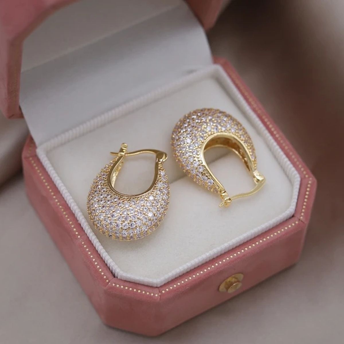 Cubic Zirconia 18K Gold Anti Tarnish Hoop Bali Earring For Women Bulk