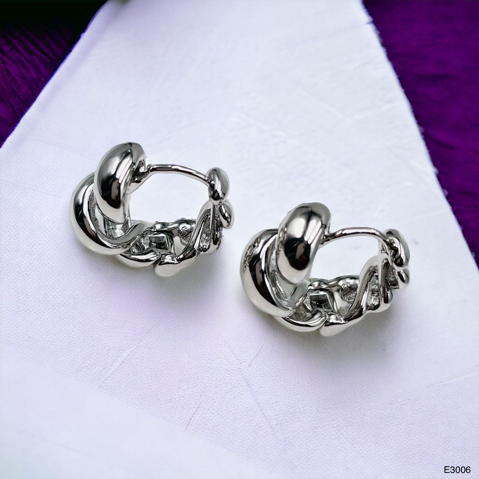 Cute Croissant 18K Gold Anti Tarnish Hoop Earring For Women Bulk