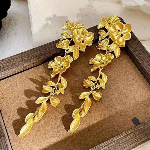 Flower Leaf Glossy 18K Gold Anti Tarnish Dangler Earring Women Bulk Main image