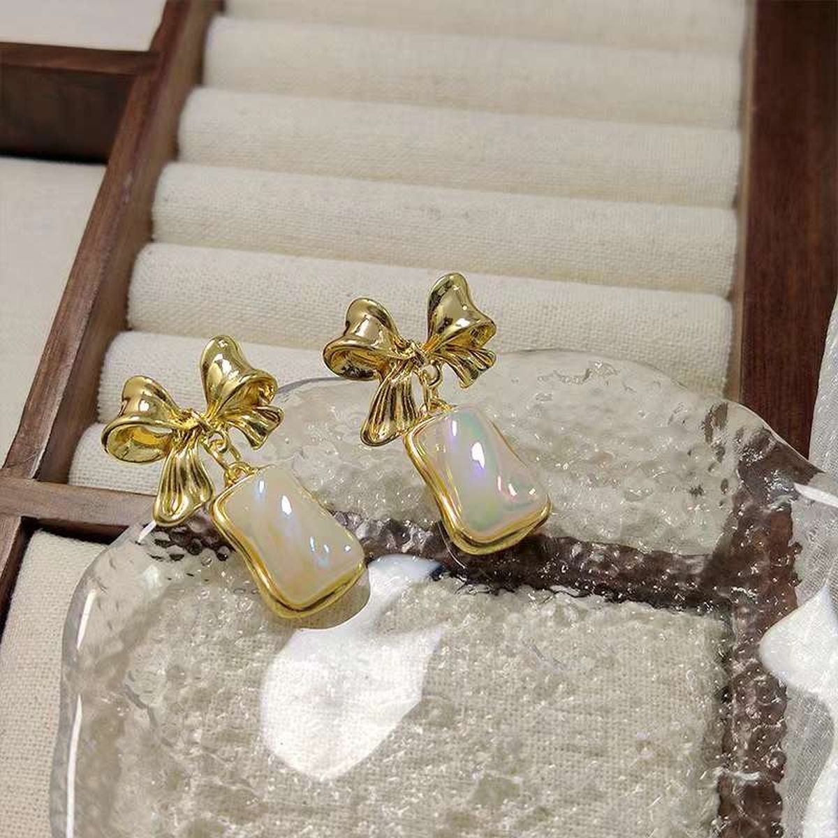 Ribbon Bow Mother Of Pearl White 18K Gold Anti Tarnish Dangler Drop Earring For Women Secondary image