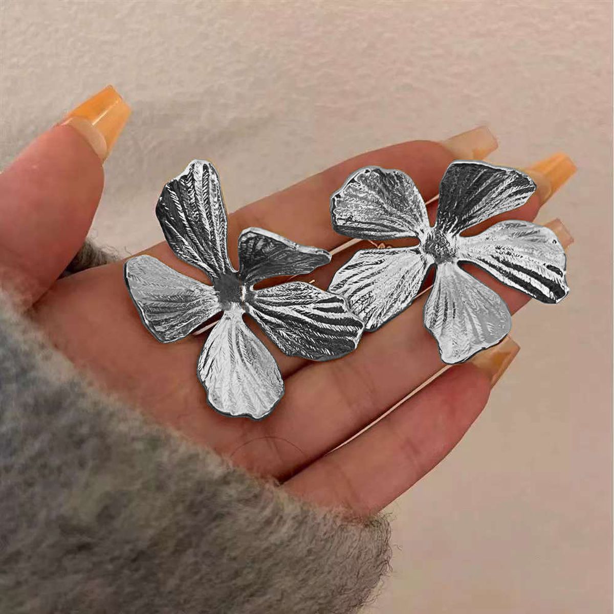Folded Flower 18K Gold Anti Tarnish Stud Earring For Women Bulk