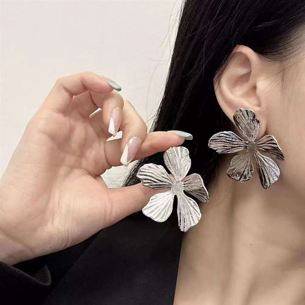 Folded Flower 18K Gold Anti Tarnish Stud Earring For Women Bulk