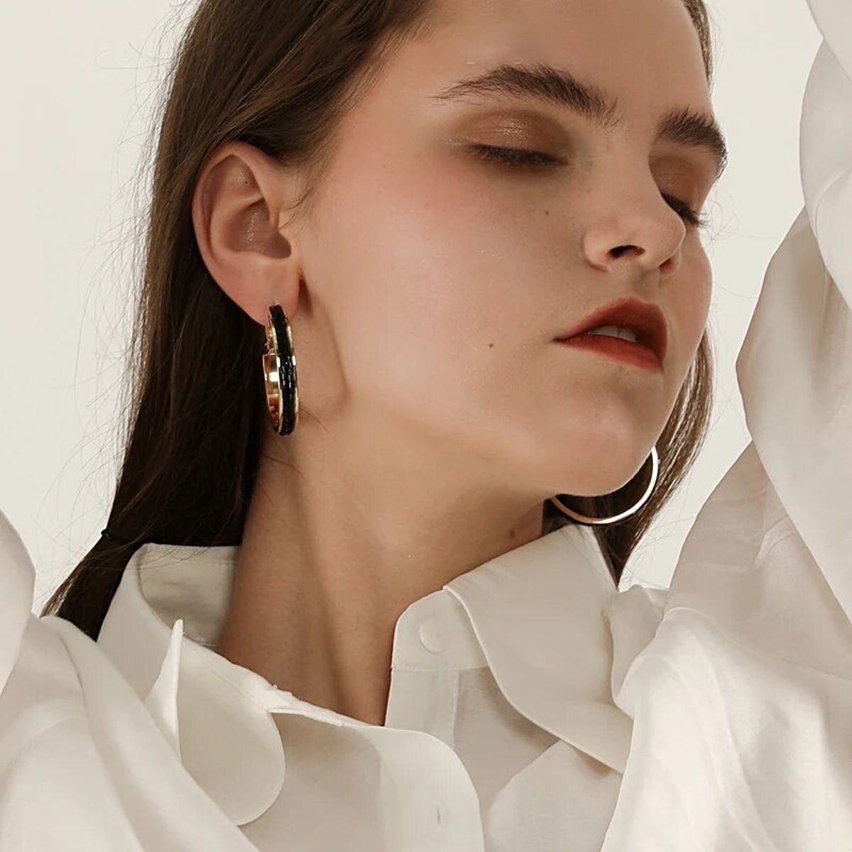 Simple Enamel Black 18K Gold Anti Tarnish Hoop Earring For Women Bulk