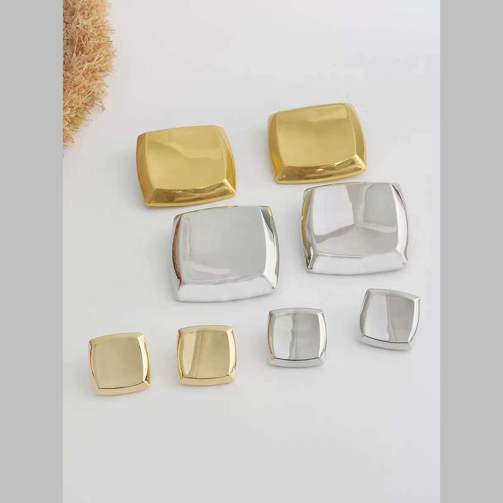 Square 18K Gold Anti Tarnish Stud Earring For Women Bulk